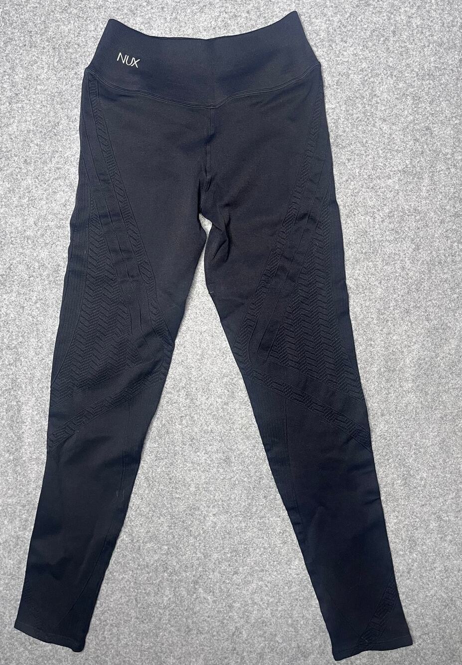 NUX Black Seamless Geometric Chevron Athletic Compression Leggings Medium NWOT